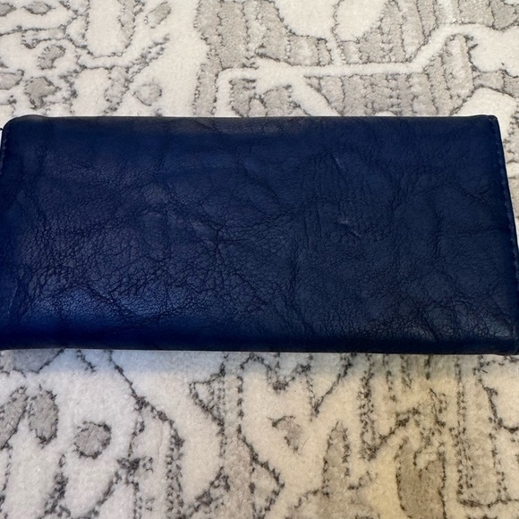 Beautiful blue faux leather wallet new with tags - Picture 2 of 8